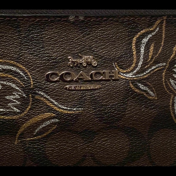 BNWOT Coach reversible tote - Picture 4 of 8